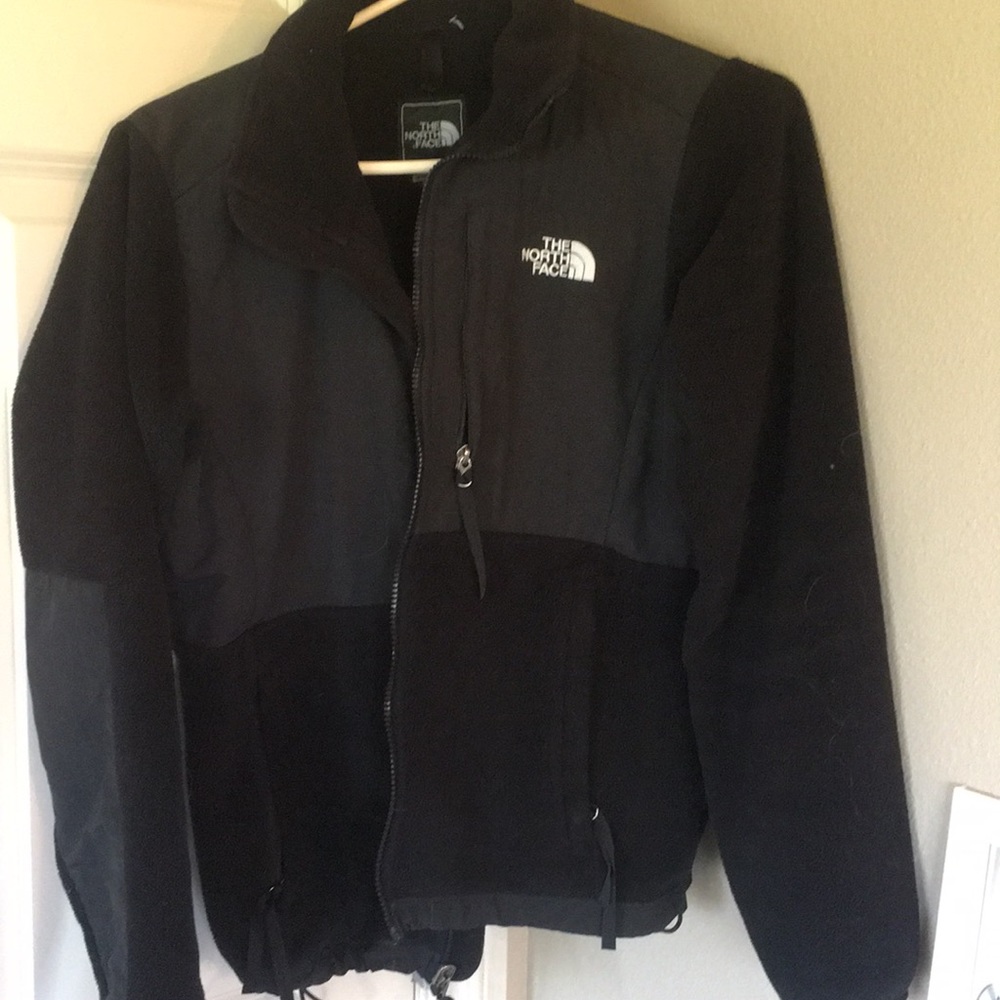 North Face Women’s Jacket!!!